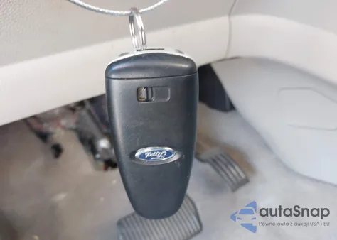 2016 Ford Escape Titanium z USA, uszkodzony, nr VIN 1FMCU0J97GUA74304